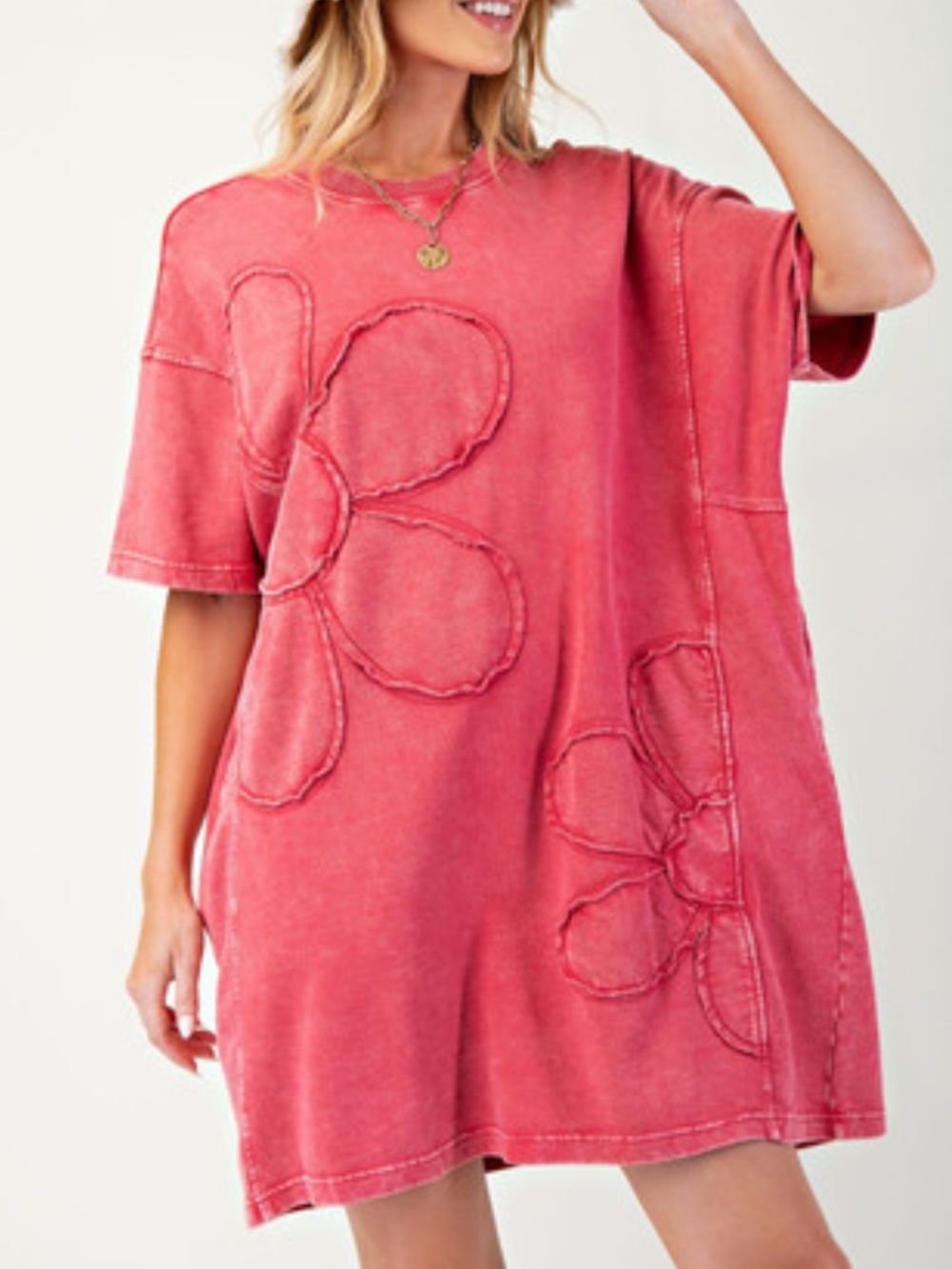 NWT easel pocketed Daisy dress